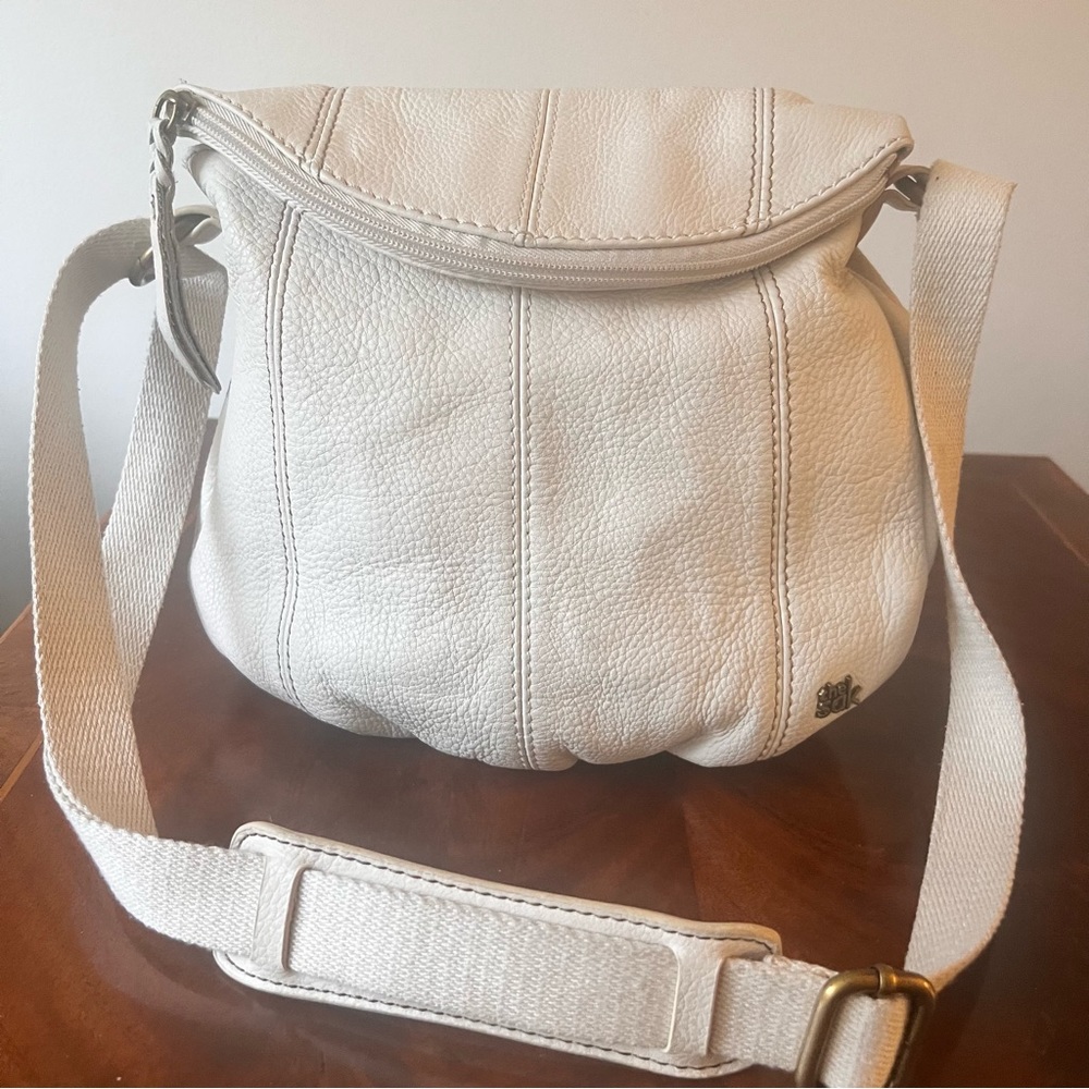 The Sak Crossbody White/Ivory Pebbled Leather Purse; Adjustable Strap